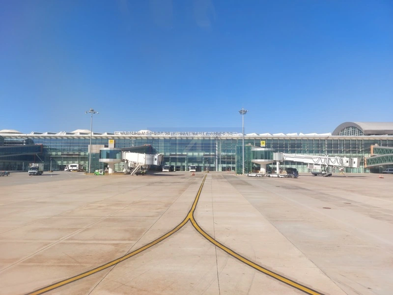 IZMIR AIRPORT ( ADB )